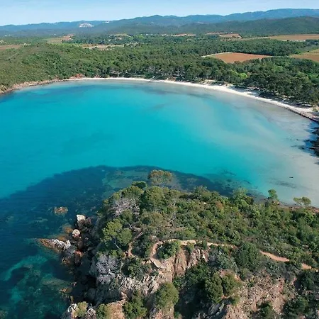 Cosy Pour 6 Personnes Avec Piscine Privee Et Vue Panoramique Sur Les Iles Et Les Collines A Les Maures *